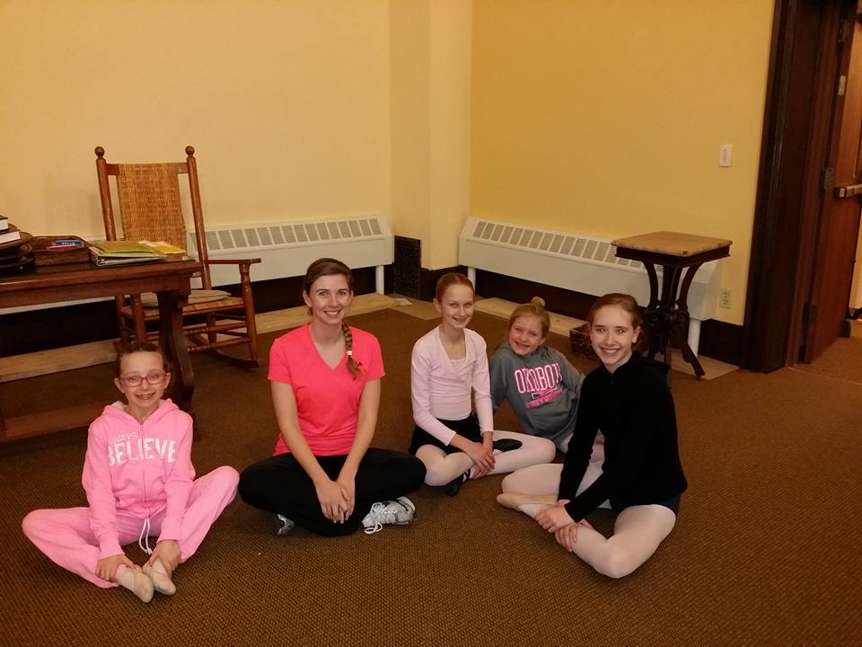 12745878_589186707907126_1196031634781908769_n